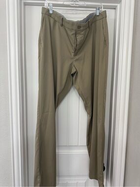 Nike Men's Golf Pants in Khaki